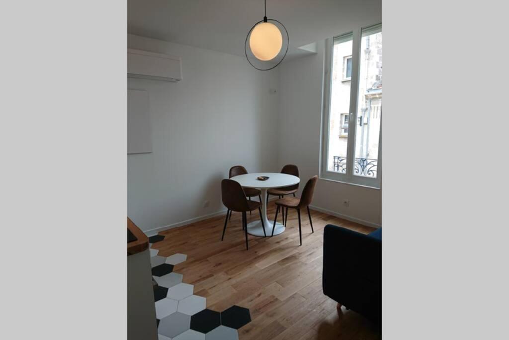 Appartement Montaigne *